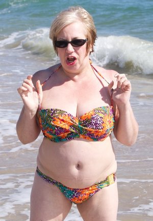 18 year old blond with big tits Aislin wets and fingers her pink slit in a tub